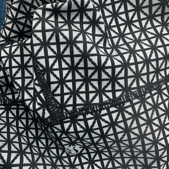 Lululemon Wunder Under Leggings - Picture 7 of 7